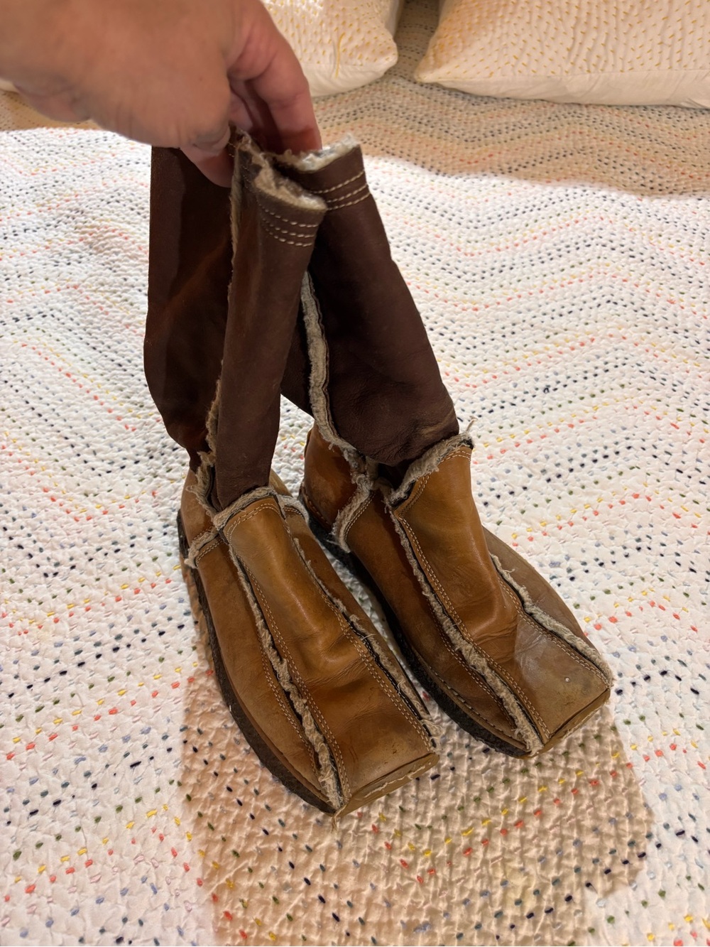 Steve Madden Two-Tone Brown Shearling Slip-On Boots Vintage 2000’s